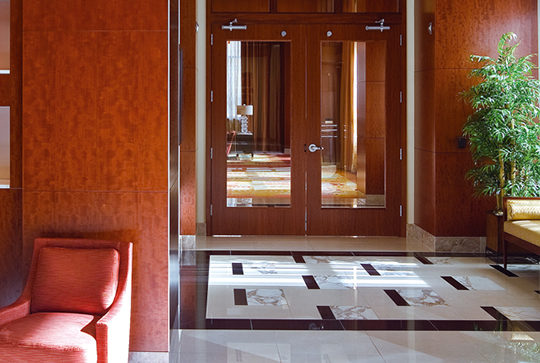 AE_Private_Carlyle743_982x432Buehne